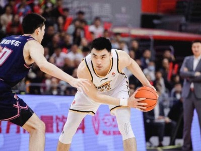 江南体育-勇士队新赛季首战告捷，展现出强大的统治力